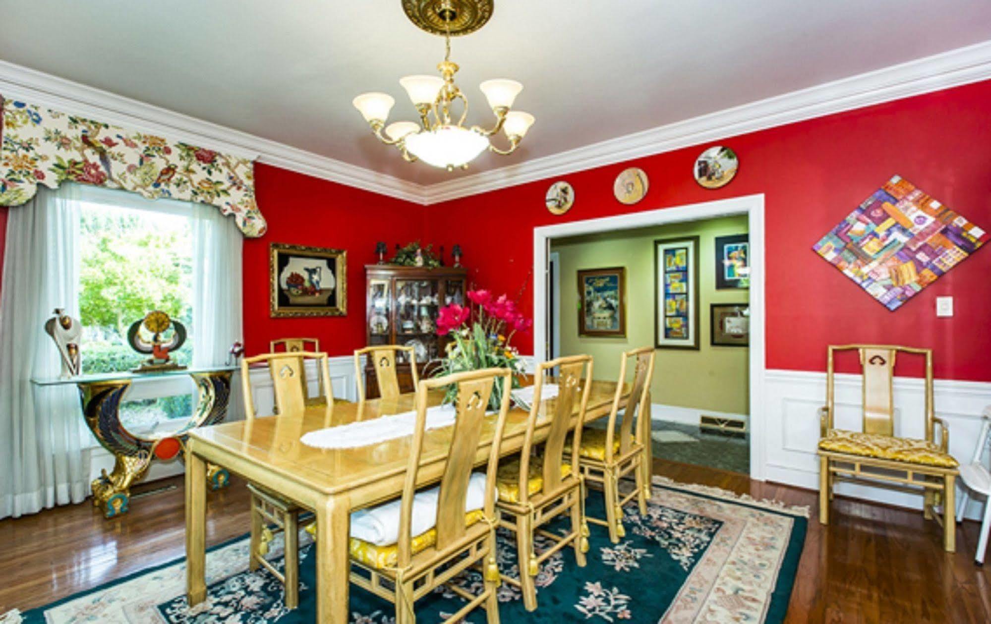 Matthews Manor Bed & Breakfast المظهر الخارجي الصورة