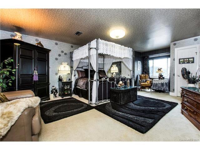 Matthews Manor Bed & Breakfast المظهر الخارجي الصورة