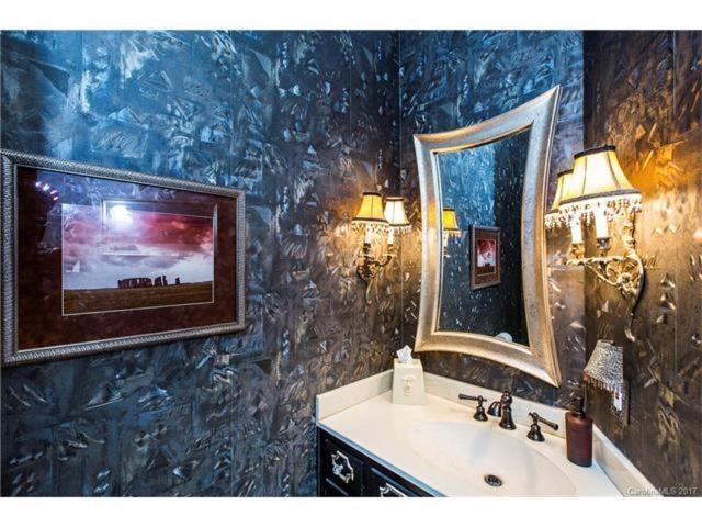 Matthews Manor Bed & Breakfast المظهر الخارجي الصورة