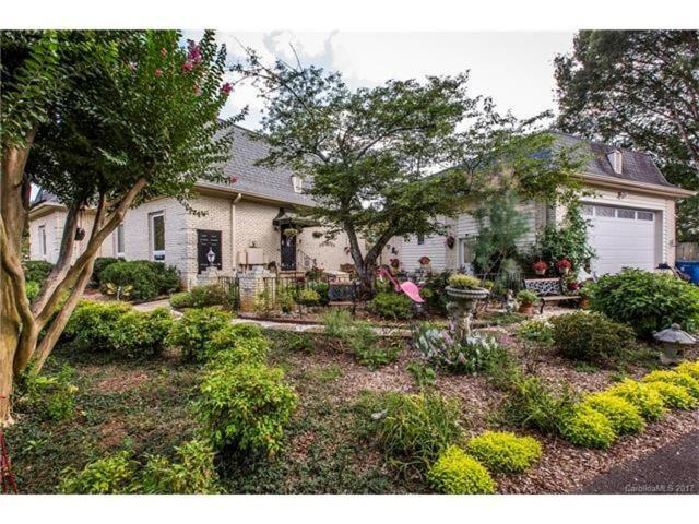 Matthews Manor Bed & Breakfast المظهر الخارجي الصورة